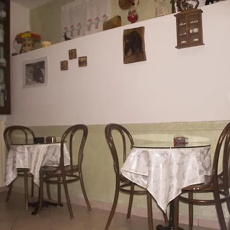 Anticarua Nocleg ze śniadaniem 3*